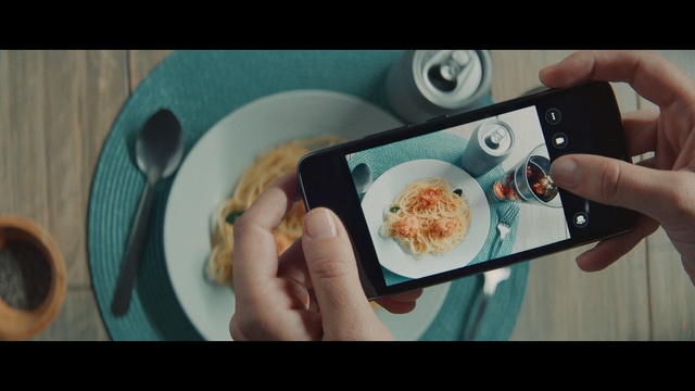 Video Reference: Food, Dish, Cuisine, Comfort food, Meal, Hand, Ingredient, Finger, Eating, Recipe, Person