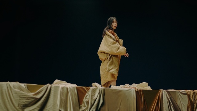 Video Reference: theatre, performing arts, performance, performance art, scene, opera, acting