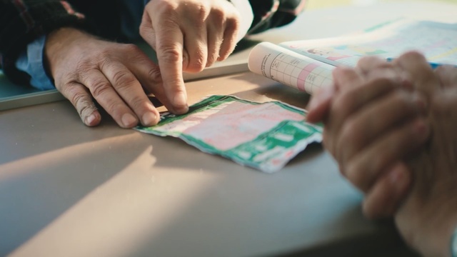 Video Reference: Hand, Finger, Nail, Paper, Money, Games, Cash