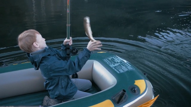 Video Reference: water, water transportation, boat, vehicle, boats and boating equipment and supplies, kayak, boating, watercraft, personal protective equipment, recreation