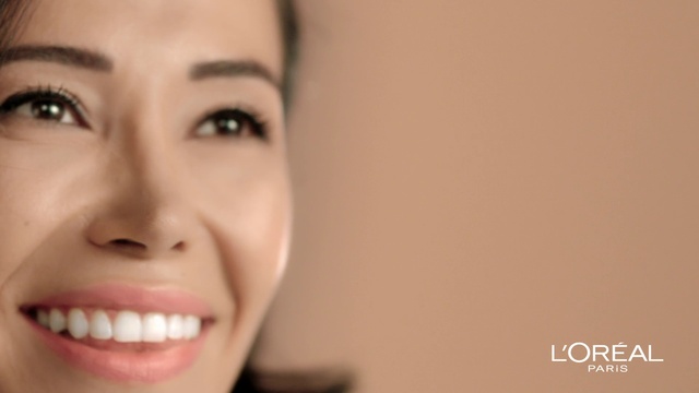 Video Reference: Face, Eyebrow, Skin, Lip, Nose, Tooth, Cheek, Facial expression, Chin, Smile