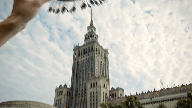 Video Reference: Landmark, Architecture, Daytime, Building, Sky, Spire, City, Medieval architecture, Cathedral, Steeple, Person