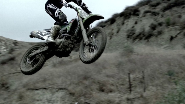 Video Reference: Land vehicle, Vehicle, Motorcycle, Motorcycling, Freestyle motocross, Motocross, Extreme sport, Racing, Soil, Enduro