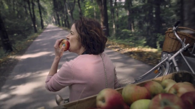 Video Reference: Apple, Fruit, Plant, Local food, Tree, Food