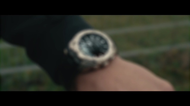 Video Reference: Close-up, Macro photography, Watch, Photography, Wrist, Eye, Hand, Ring, Finger, Fashion accessory