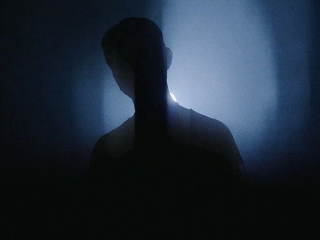 Video Reference: Blue, Backlighting, Black, Darkness, Light, Sky, Atmospheric phenomenon, Photography, Atmosphere, Shadow