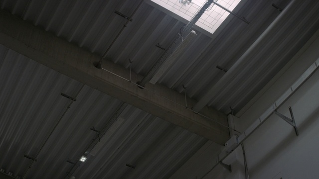 Video Reference: structure, architecture, light, wall, roof, daylighting, sky, wood, line, building