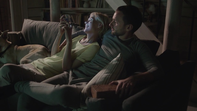 Video Reference: interaction, girl, screenshot, darkness, midnight, fun