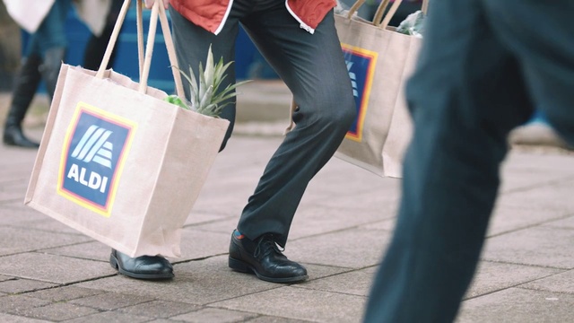 Video Reference: Snapshot, Footwear, Leg, Jeans, Shoe, Pedestrian