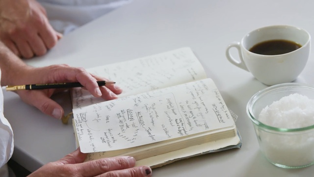 Video Reference: cup, tableware, coffee cup, cuisine, cup, font