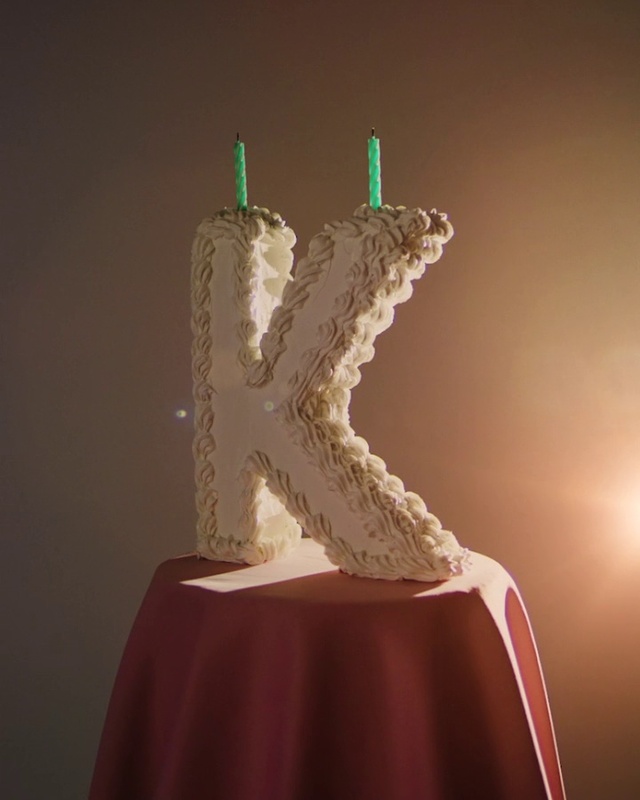 Video Reference: Candle, Tree, Cake, Plant, Icing, Art