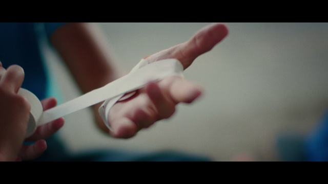Video Reference: Finger, Hand, Nail, Arm, Thumb, Joint, Close-up, Gesture