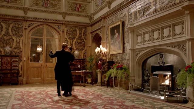 Video Reference: Holy places, Building, Lobby, Palace, Room, Architecture, Religious institute, Arch, Ballroom