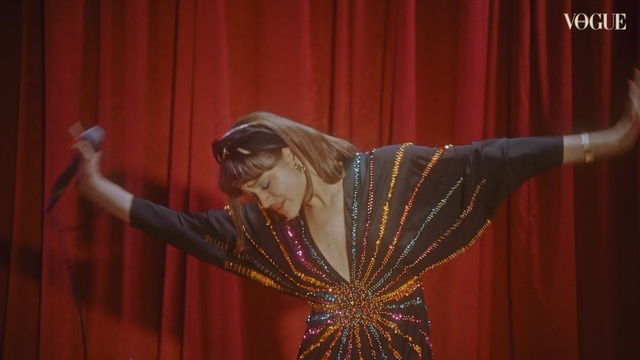 Video Reference: Performance, Stage, Curtain, Performing arts, Event, Textile, Talent show, Performance art, Dance, Human body