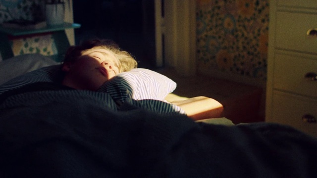 Video Reference: Nap, Sleep, Light, Bed, Human, Comfort, Room, Furniture, Bedtime, Sitting