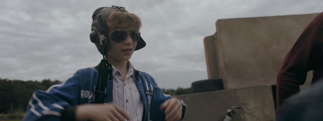 Video Reference: sunglasses, eyewear, vision care, glasses, screenshot, cool