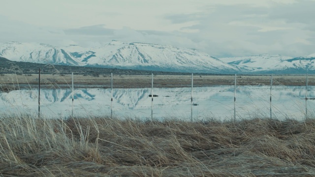 Video Reference: Natural environment, Natural landscape, Mountain, Ecoregion, Highland, Tundra, Plain, Fell, Mountain range, Lake