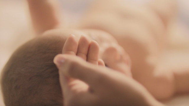 Video Reference: Skin, Hand, Close-up, Finger, Baby, Child, Leg, Arm, Nail, Foot