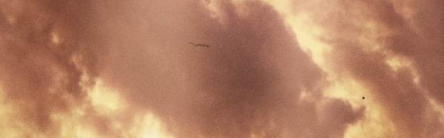 Video Reference: Sky, Atmospheric phenomenon, Skin, Atmosphere, Dust, Geological phenomenon, Cloud, Sunlight, Meteorological phenomenon