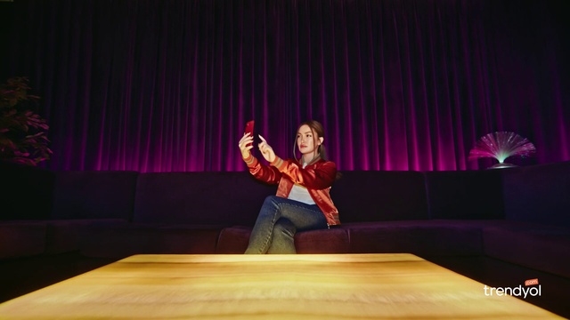 Video Reference: Performance, Talent show, Stage, Performing arts, Event, Performance art, Fun, Scene, Dancer, Theatre