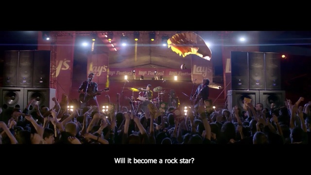 Video Reference: Performance, Entertainment, Stage, Event, Rock concert, Crowd, Concert, Music venue, Music, Audience