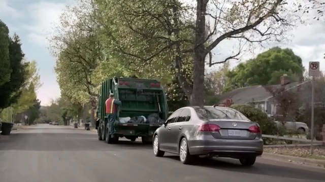 Video Reference: Land vehicle, Vehicle, Car, Mid-size car, Transport, Mode of transport, Motor vehicle, Full-size car, Executive car, Lane