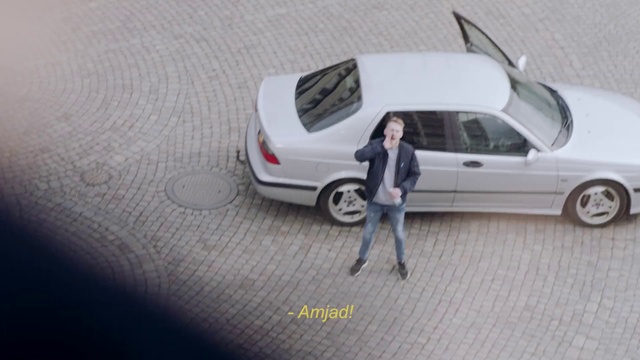 Video Reference: Land vehicle, Vehicle, Car, Luxury vehicle, Model car, Sedan, Scale model