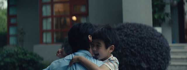 Video Reference: Forehead, Snapshot, Child, Human, Interaction, Black hair, Photography, Hug, Smile, Toddler