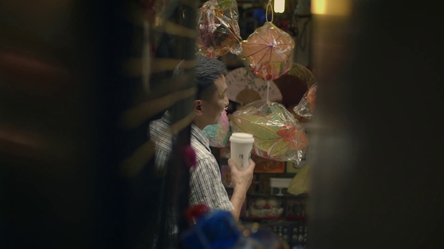 Video Reference: Photograph, Snapshot, Fun, Human, Temple, Photography, Space, Smile, Reflection, Darkness