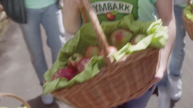 Video Reference: Local food, Food, Vegetable, Plant, Leaf vegetable, Basket, Produce