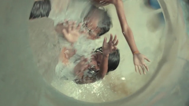 Video Reference: water, bathtub, bathing, mouth, organism, fun