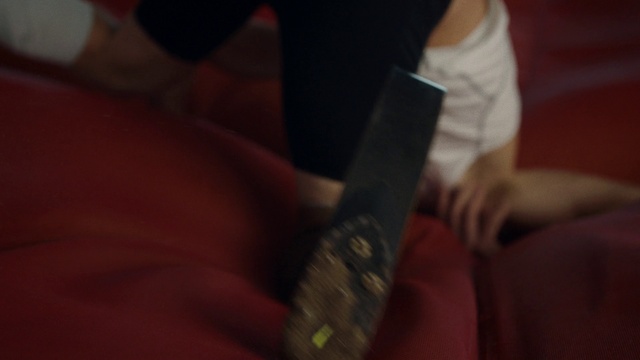 Video Reference: Sleeve, Gesture, Thigh, Knee, Elbow, Wrist, Nail, Flooring, Comfort, Wood