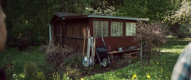 Video Reference: Shack, Shed, House, Building, Garden buildings, Home, Cottage, Roof, Log cabin, Hut