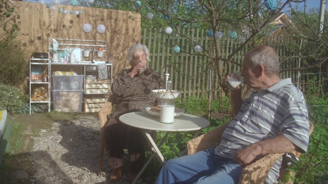 Video Reference: Tree, Sitting