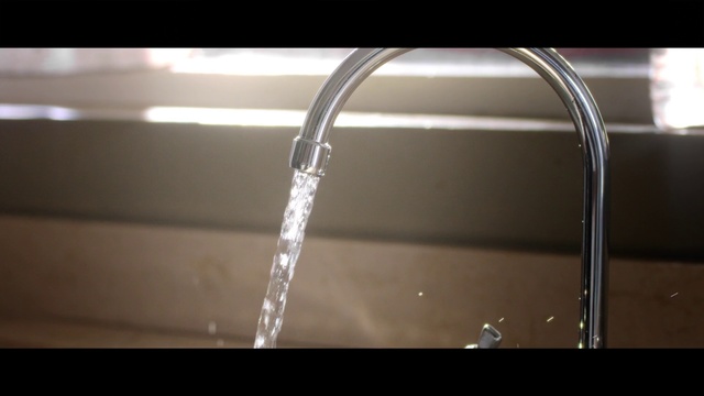 Video Reference: Water, Tap, Plumbing fixture, Glass