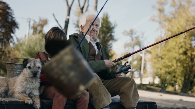 Video Reference: Recreation, Soldier, Shooting, Gun, Canidae