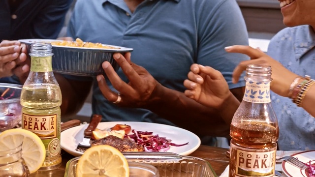 Video Reference: food, drink, liqueur, alcoholic beverage, distilled beverage, brunch, cuisine, dish, beer, alcohol