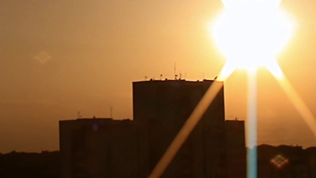 Video Reference: Sun, Sky, Light, Heat, Atmospheric phenomenon, Sunlight, Morning, Sunrise, Sunset, Evening