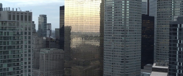 Video Reference: Metropolitan area, Urban area, Metropolis, Skyscraper, City, Tower block, Daytime, Cityscape, Human settlement, Building