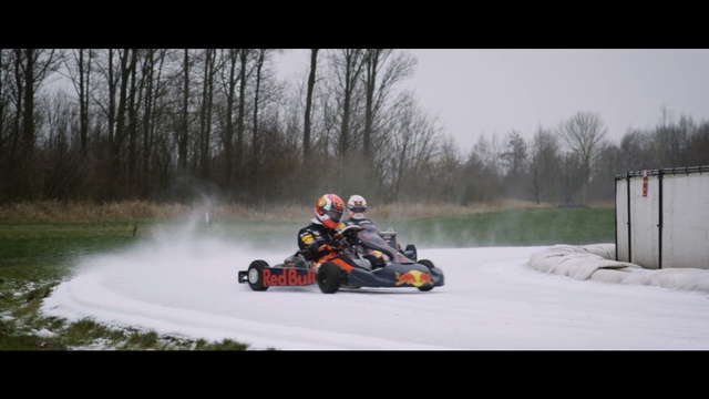 Video Reference: Land vehicle, Vehicle, Sports, Kart racing, Go-kart, Motorsport, Racing, Race track, Auto racing, Automotive design