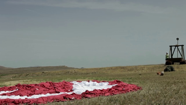 Video Reference: Red, Ecoregion, Steppe, Grassland, Rural area, Landscape, Geological phenomenon, Horizon, Soil, Plain
