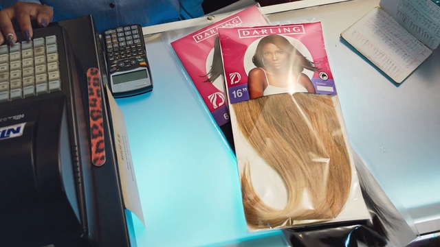 Video Reference: Blond, Material property, Long hair, Fashion accessory
