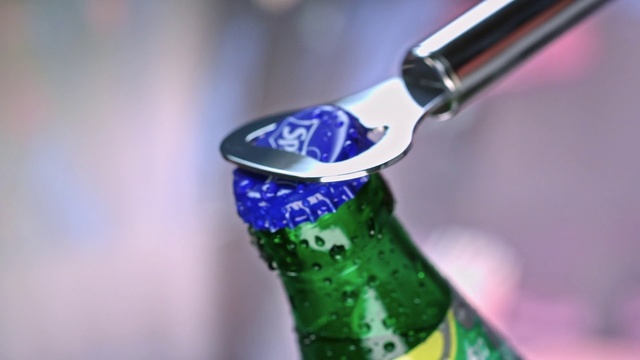 Video Reference: Green, Bottle, Water, Wine bottle, Drink