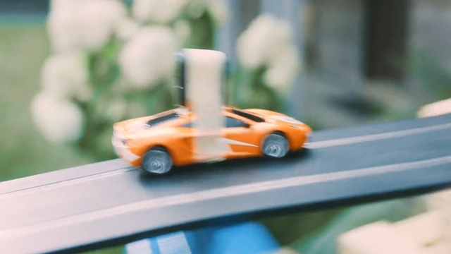 Video Reference: Land vehicle, Car, Vehicle, Supercar, Sports car, Model car, Lamborghini, Scale model, Automotive design, Lamborghini countach