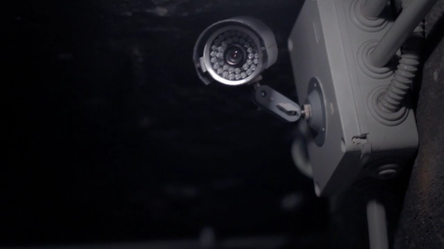 Video Reference: motor vehicle, car, automotive design, vehicle, light, automotive exterior, bumper, automotive lighting, vehicle door, auto part