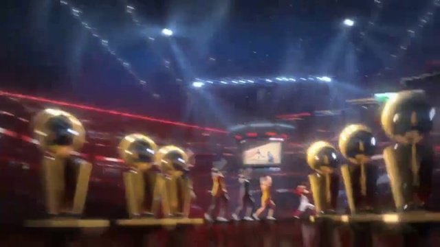 Video Reference: Performance, Stage, Musical theatre, Performing arts, heater, Theatre, Event, Music venue, Music, Crowd