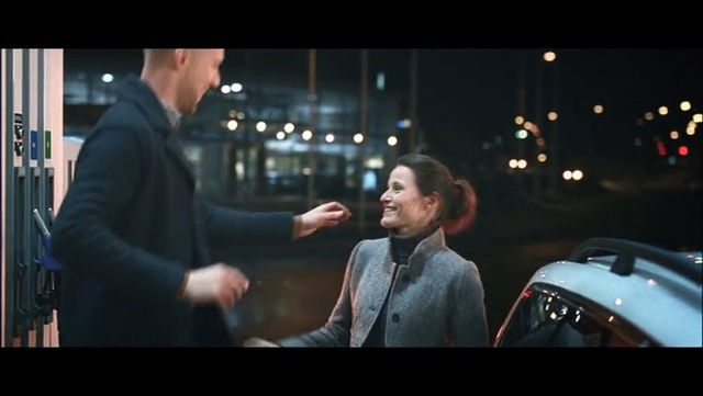 Video Reference: Automotive design, Luxury vehicle, Gentleman, Vehicle, Mode of transport, Car, Mid-size car, Photography, Movie, Person