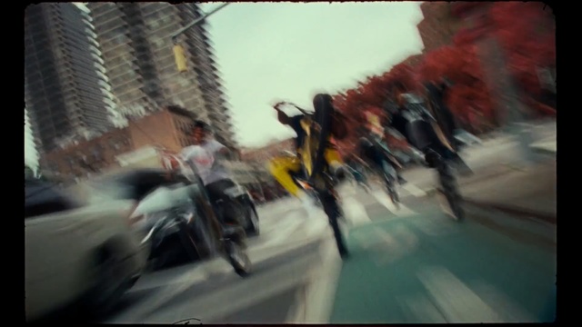 Video Reference: Mode of transport, Pedestrian, Snapshot, Pc game, Transport, Fun, Crowd, Screenshot, Metropolitan area, Urban area