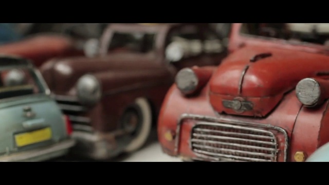 Video Reference: Land vehicle, Vehicle, Car, Motor vehicle, Toy vehicle, Model car, Automotive design, Classic car, Classic, Vintage car