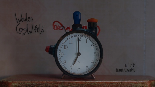 Video Reference: Clock, Alarm clock, Gauge, Number, Measuring instrument, Home accessories, Stopwatch, Watch, Quartz clock